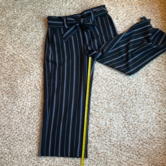 NWOT Cropped wide leg trousers with paper bag waist - Picture 9 of 10